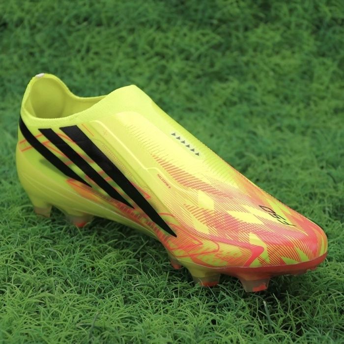 F50 Hyperfast Elite Laceless FG Too Light